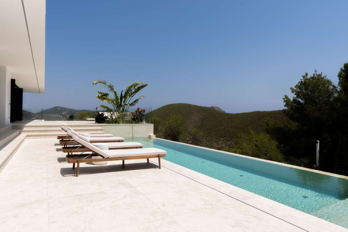 6 slaapkamer villa in Roca Llisa