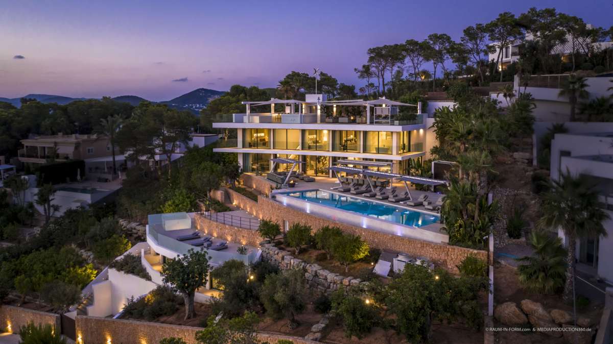 9 slaapkamer villa in Roca Llisa