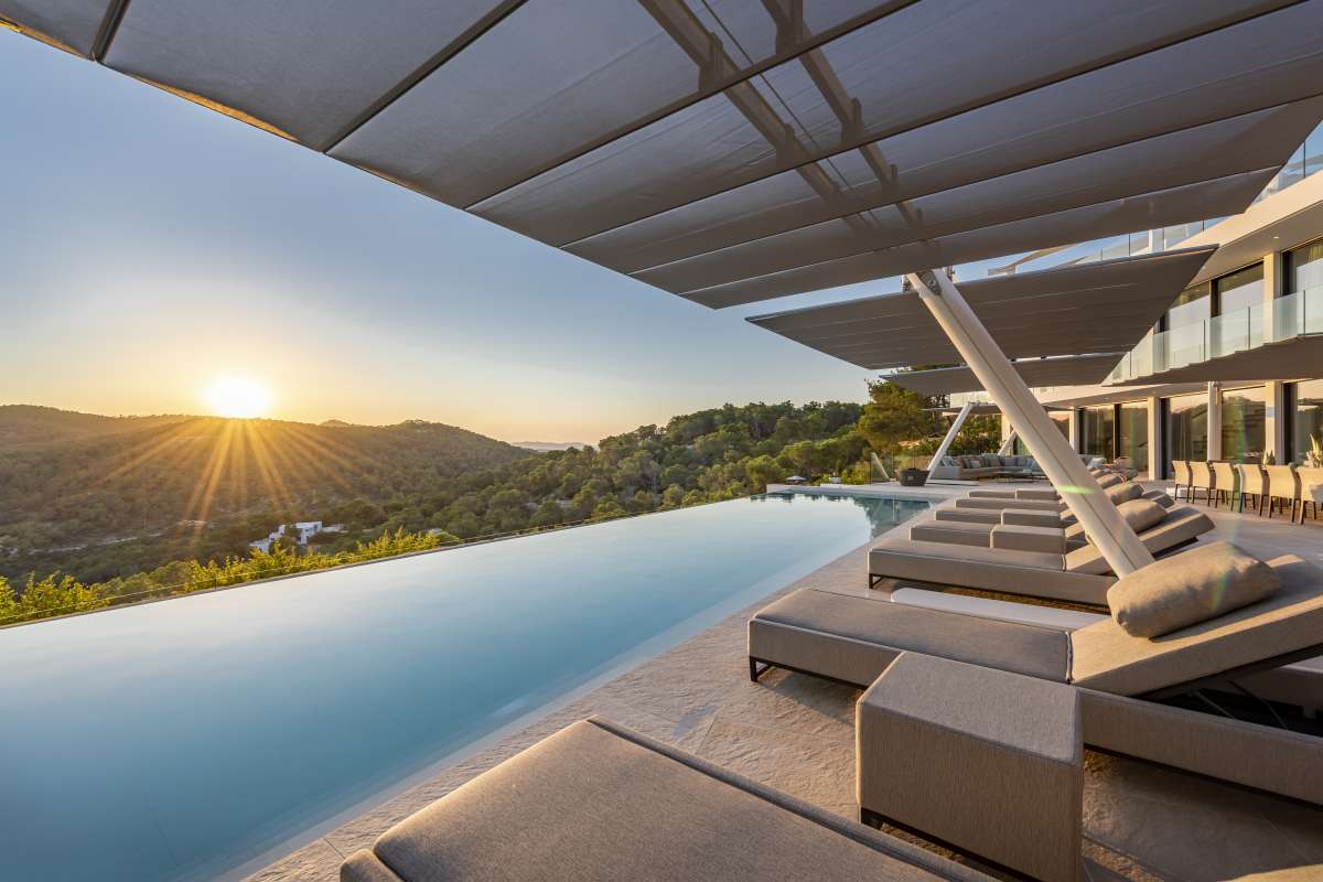 9 slaapkamer villa in Roca Llisa