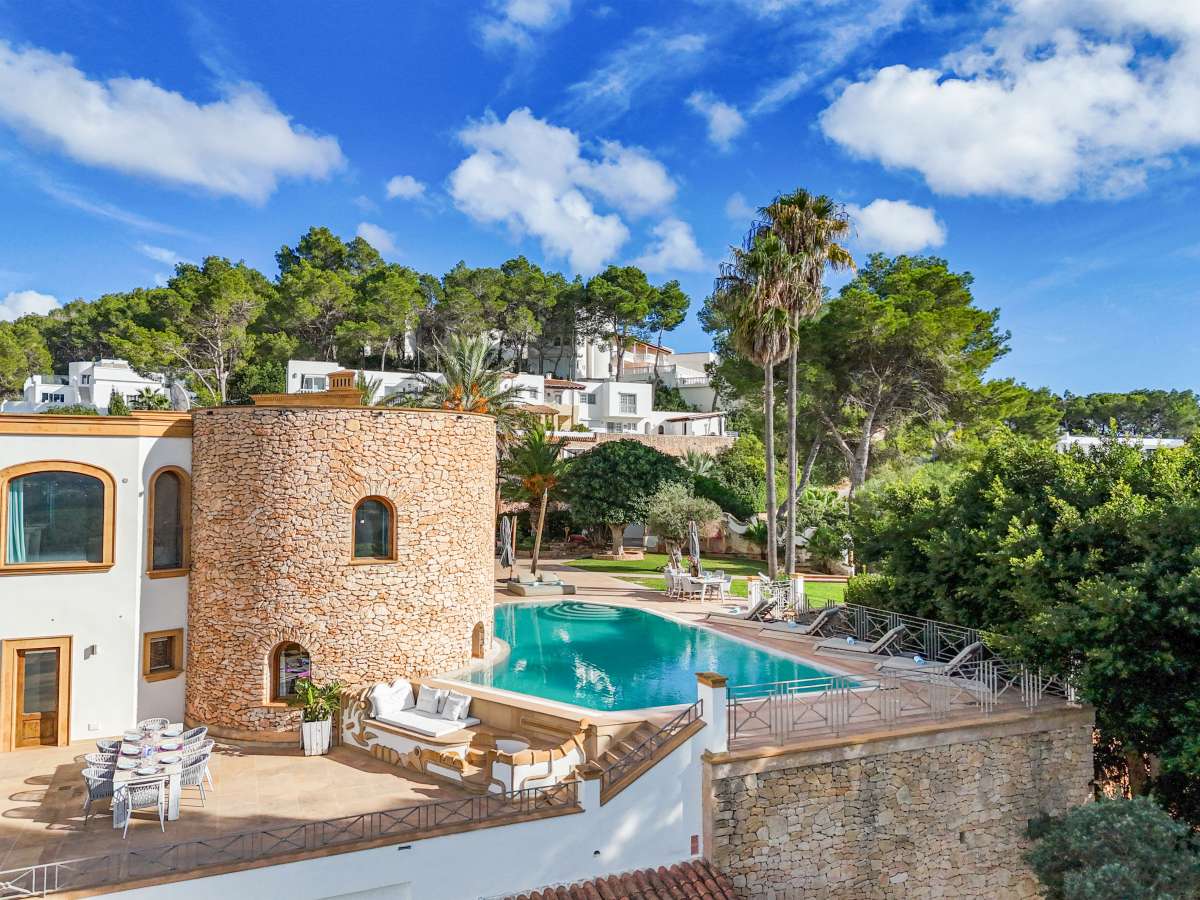 8 slaapkamer villa in Can Furnet