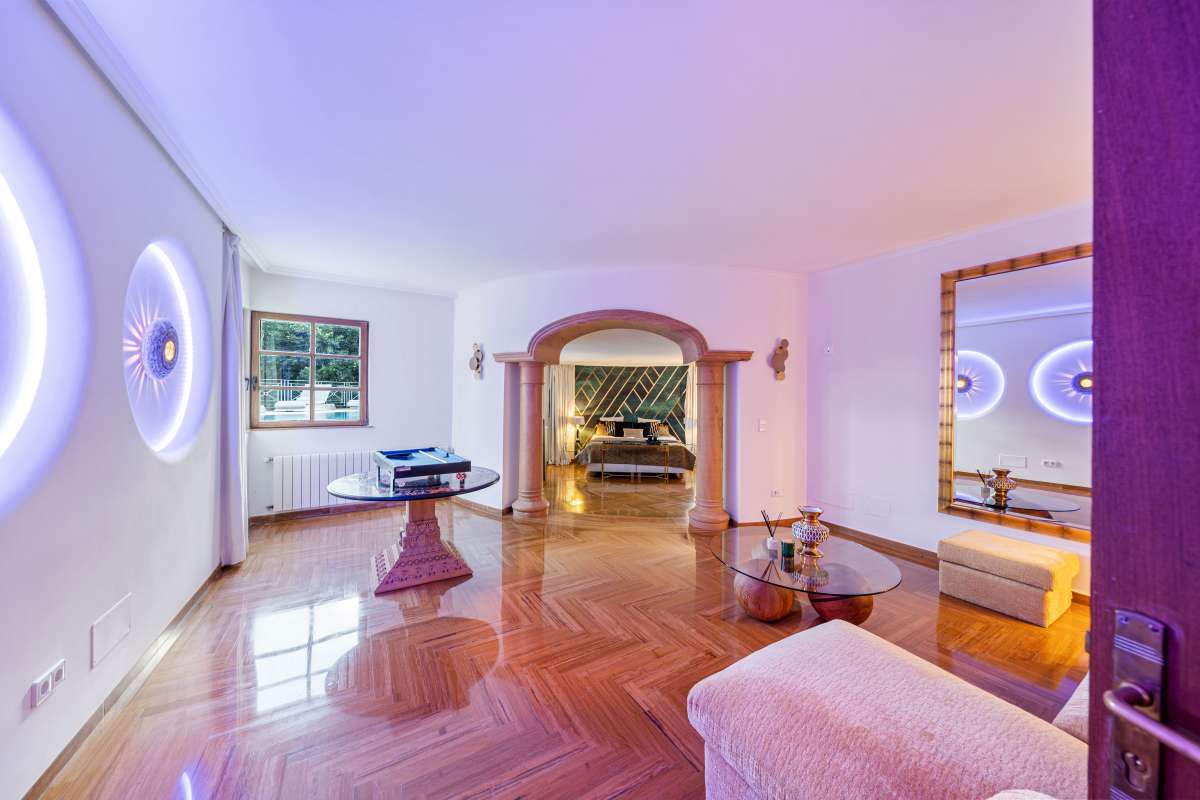 8 slaapkamer villa in Can Furnet