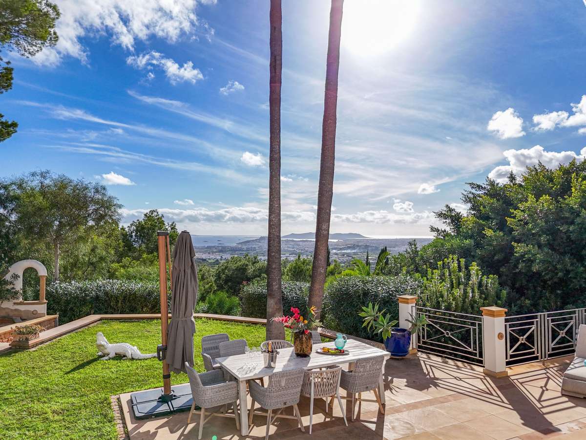 8 slaapkamer villa in Can Furnet