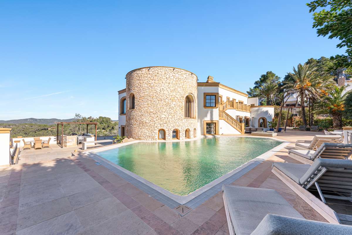 8 slaapkamer villa in Can Furnet