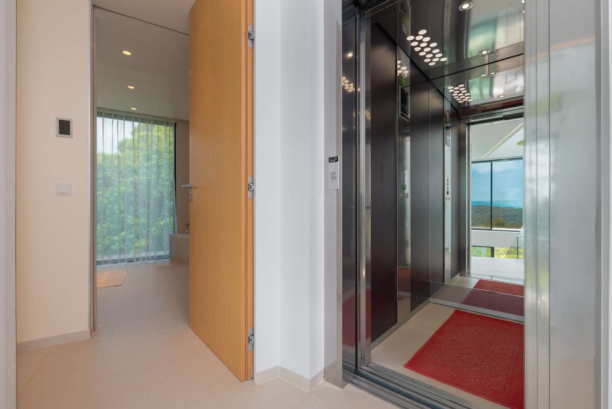 9 slaapkamer villa in Roca Llisa