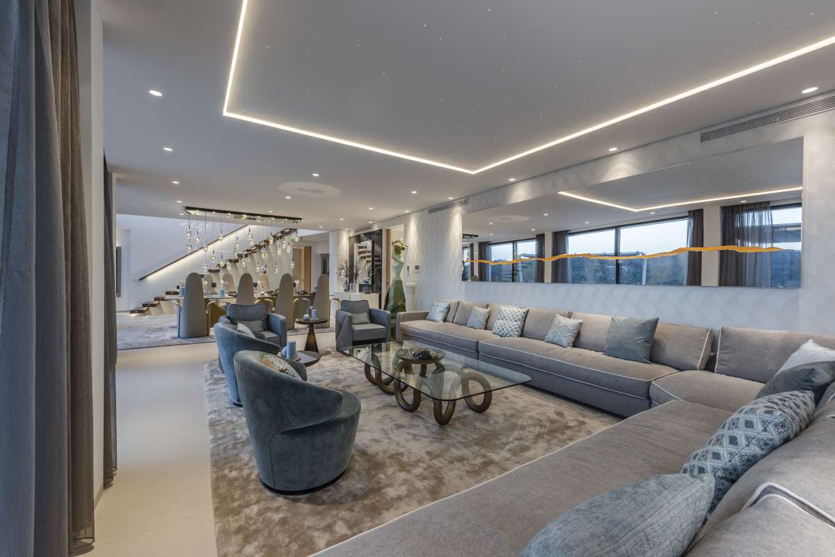 9 slaapkamer villa in Roca Llisa