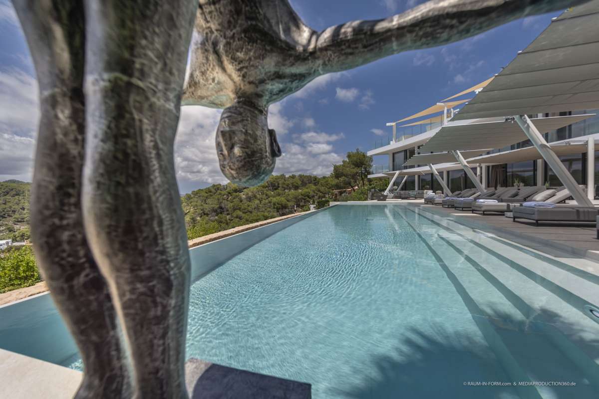 9 slaapkamer villa in Roca Llisa