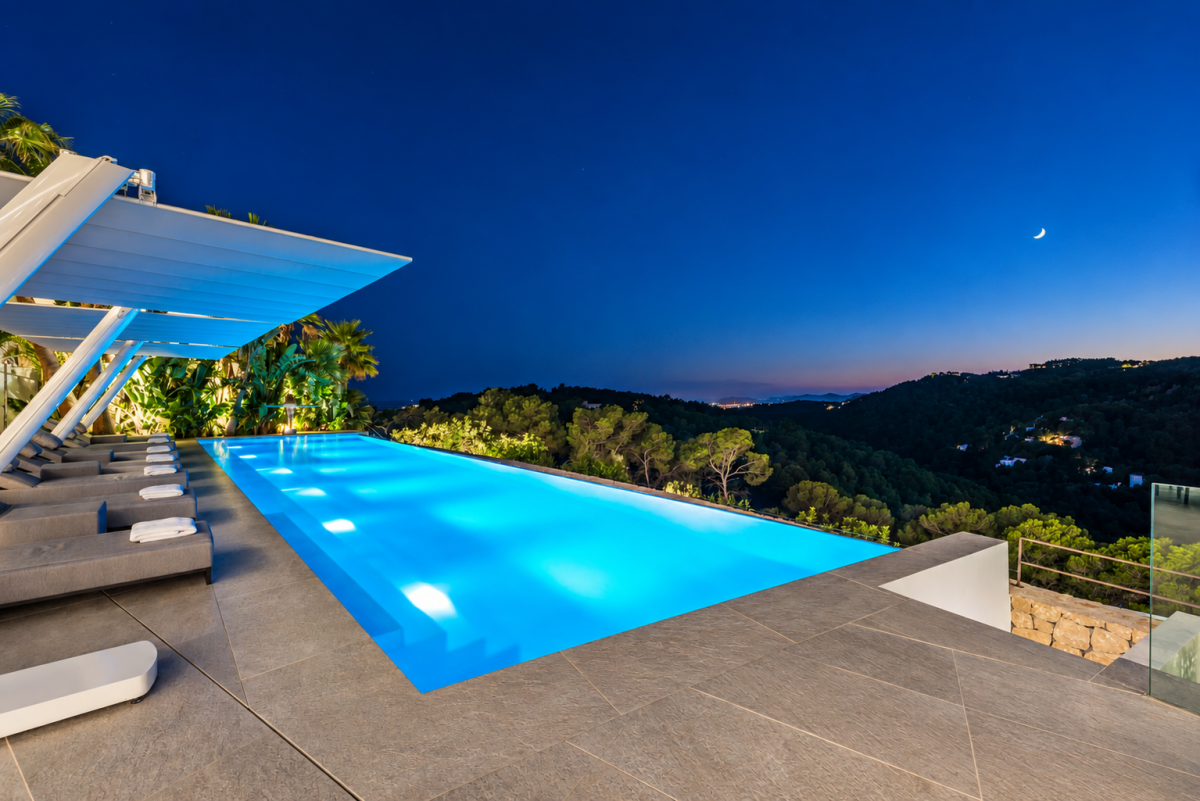 9 slaapkamer villa in Roca Llisa